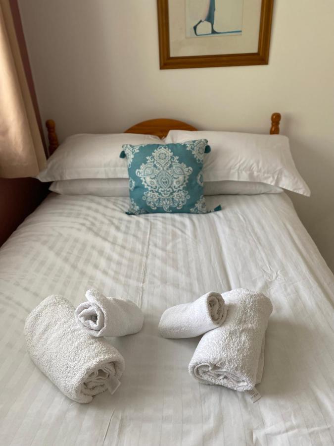 Village Centre Apartment 拉辛赫 外观 照片